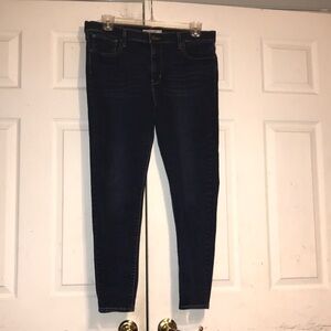 Women's Levi’s Skinny Jeans